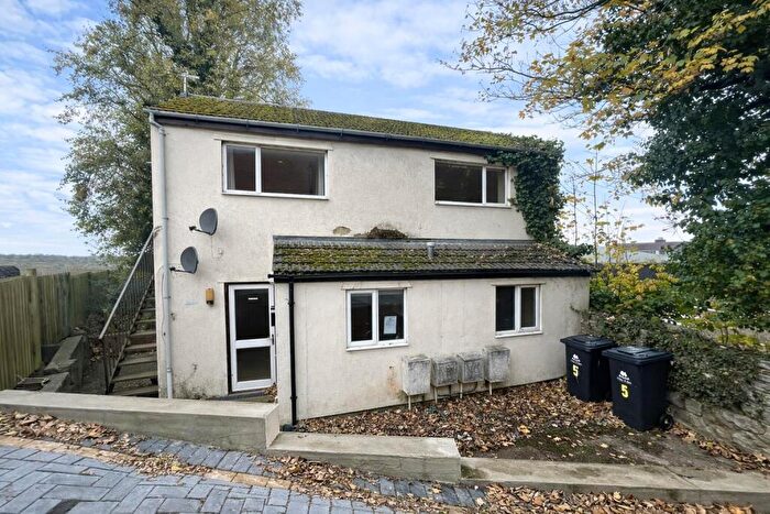 1 Bedroom Flat For Sale In Market Street, Cinderford, GL14