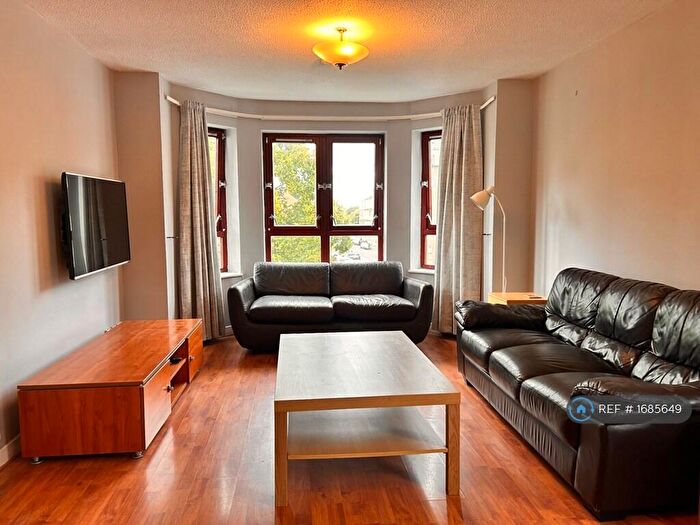 2 Bedroom Flat To Rent In Cleveland Street, Glasgow, G3