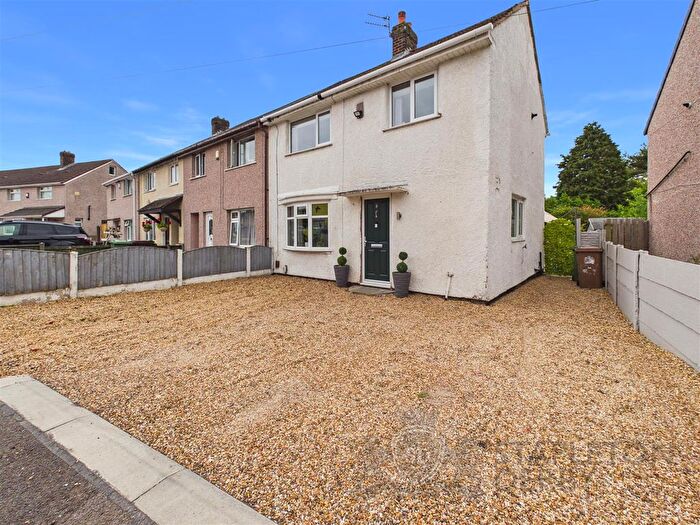 3 Bedroom Semi-Detached House For Sale In Pond Walk, St. Helens, WA9