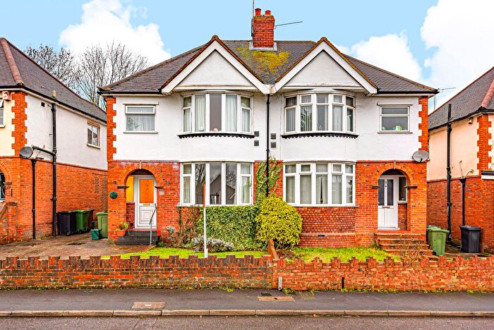 4 Bedroom Semi Detached House To Rent In Beckingham Road, Guildford, GU2