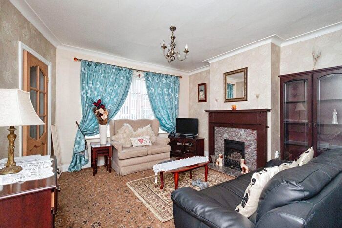 3 Bedroom End Of Terrace House For Sale In Crowley Road, Manchester, M9