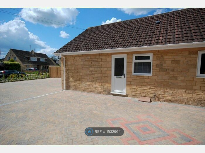 1 Bedroom Bungalow To Rent In Cleveland Gardens, Trowbridge, BA14