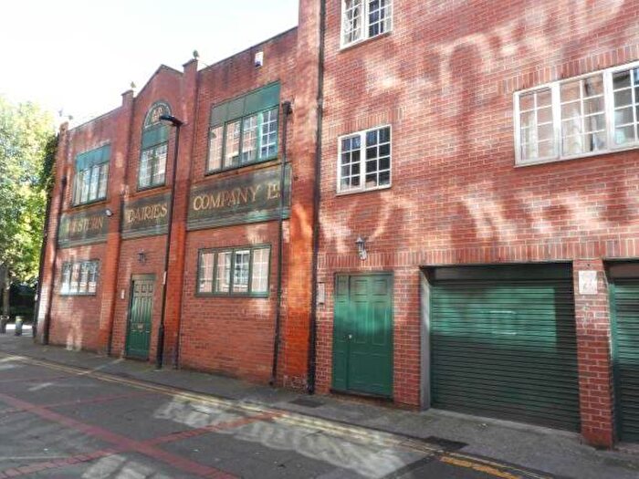 2 Bedroom Flat To Rent In Thornton Court, Newcastle Upon Tyne, NE1