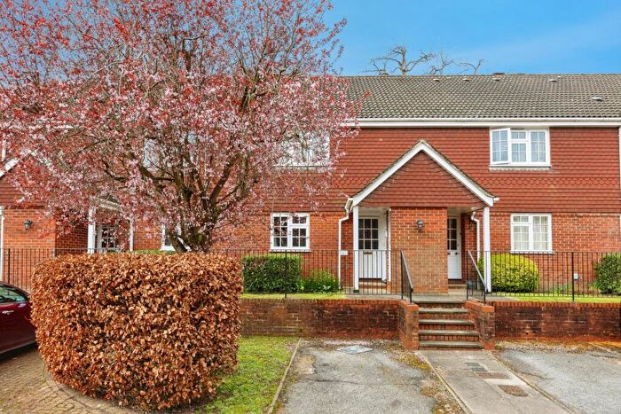 1 Bedroom Flat For Sale In Chesham Road, Guildford, Surrey, GU1