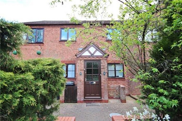2 Bedroom Flat To Rent In Vines Mews, Droitwich Spa, WR9