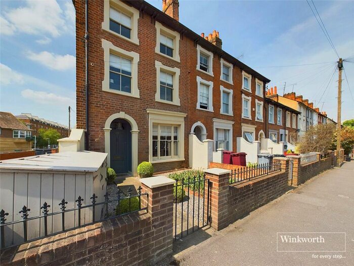 3 Bedroom End Of Terrace House To Rent In Watlington Street, Reading, Berkshire, RG1