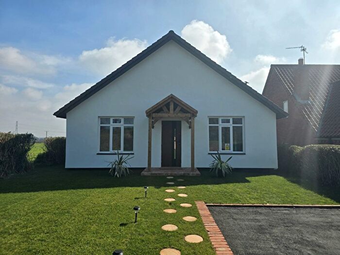 3 Bedroom Detached Bungalow For Sale In Oakdene, Fosse Road, East Stoke, Newark, Nottinghamshire, NG23