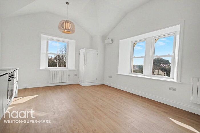 2 Bedroom Flat To Rent In Ellenborough Park North, Weston-Super-Mare, BS23