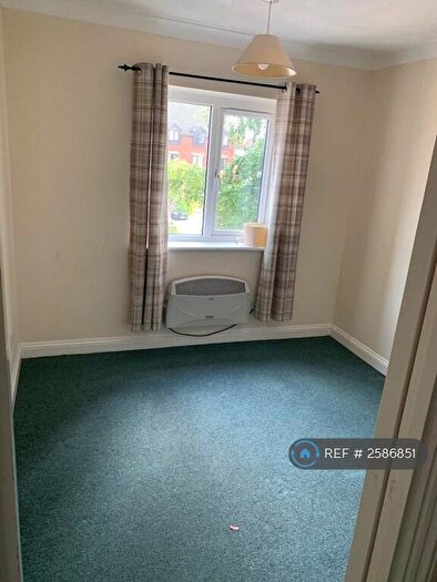 1 Bedroom Flat To Rent In Ashleigh House, Rushden, NN10
