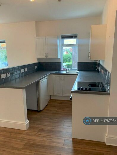 1 Bedroom Flat To Rent In Newton Lane, Chester, CH2