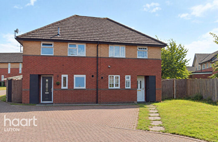 2 Bedroom Semi-Detached House To Rent In Heacham Close, Luton, LU4