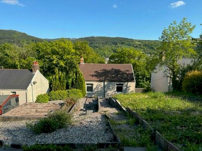 3 Bedroom House To Rent In Glynneath Road, Resolven, Neath, SA11