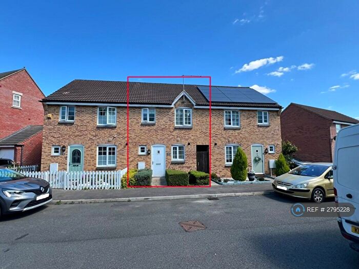 3 Bedroom Terraced House To Rent In Clarendon Close, Corby, NN18