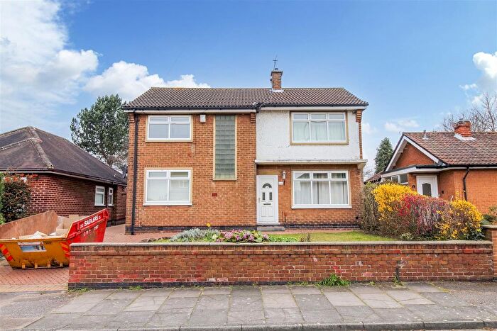 4 Bedroom Detached House To Rent In Balmoral Drive, Bramcote, Nottingham, NG9