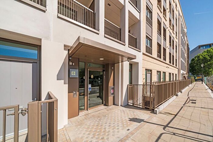 2 Bedroom Flat To Rent In Wheatstone Gardens, North Kensington, W10