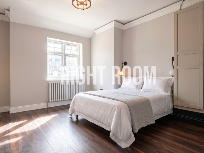 7 Bedroom Detached House To Rent In Bedroom House, Beech Walk, NW7