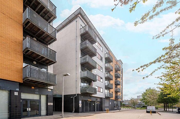 1 Bedroom Flat To Rent In Tarves Way, Greenwich, London, SE10