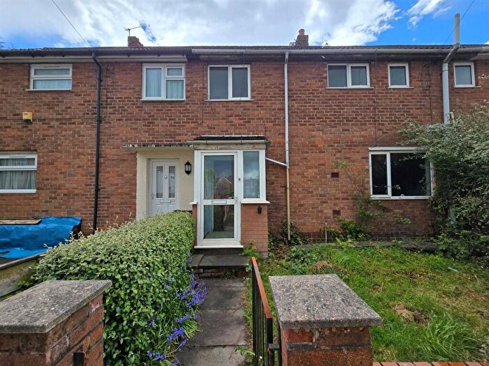 3 Bedroom Terraced House For Sale In Windsor Avenue, Swinton, Manchester, M27