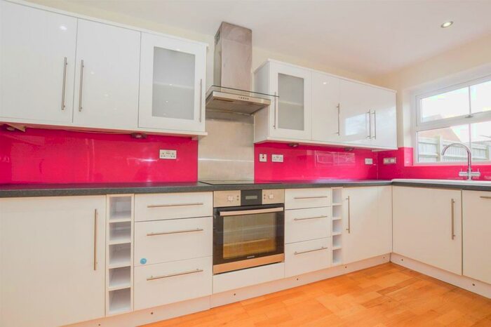 3 Bedroom Terraced House To Rent In Tweedsmuir Close, BN23