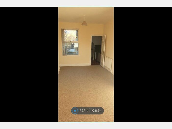 2 Bedroom Terraced House To Rent In Spencer Street, Northampton, NN5