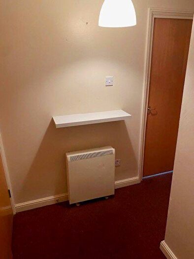 1 Bedroom Apartment For Sale In Cameron Square, Mitcham, Surrey, CR4