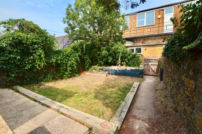 3 Bedroom Maisonette To Rent In Station Road, Birchington, Kent, CT7