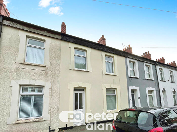 4 Bedroom House To Rent In Sevenoaks Street, CF11