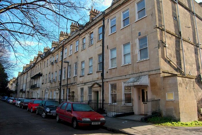 1 Bedroom Apartment To Rent In Kensington Place, Bath, BA1