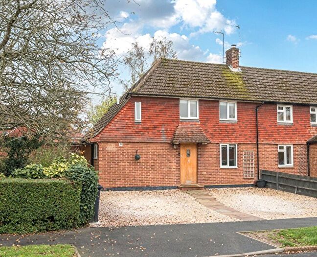 2 Bedroom End Terrace House For Sale In Middlemead Road, Great Bookham, Surrey, KT23