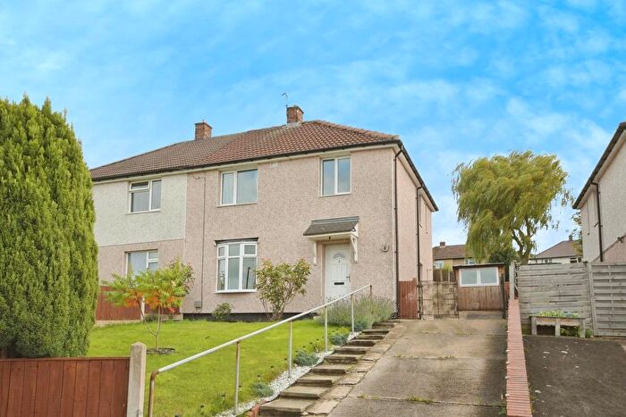 3 Bedroom Semi-detached House For Sale In Derwent View, Mastin Moor, Chesterfield, S43