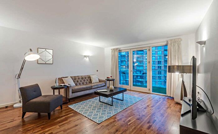 Apartment To Rent In New Providence Wharf, London, E14