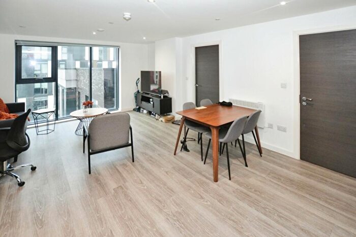 1 Bedroom Flat For Sale In Downtown Block D, Woden Street, Salford, Greater Manchester, M5