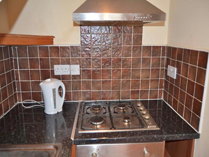 1 Bedroom Flat To Rent In Russell Street, Roath, Cardiff, CF24