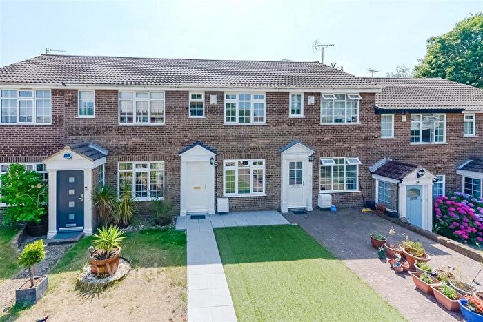 2 Bedroom Terraced House For Sale In Treetops Close, London, SE2
