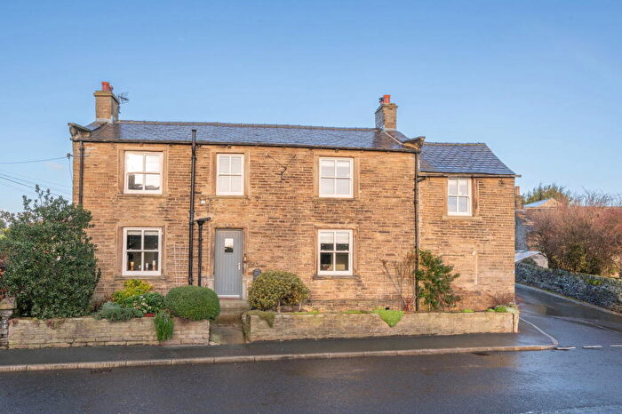 3 Bedroom Cottage For Sale In Denby Lane, Upper Denby, Huddersfield, HD8