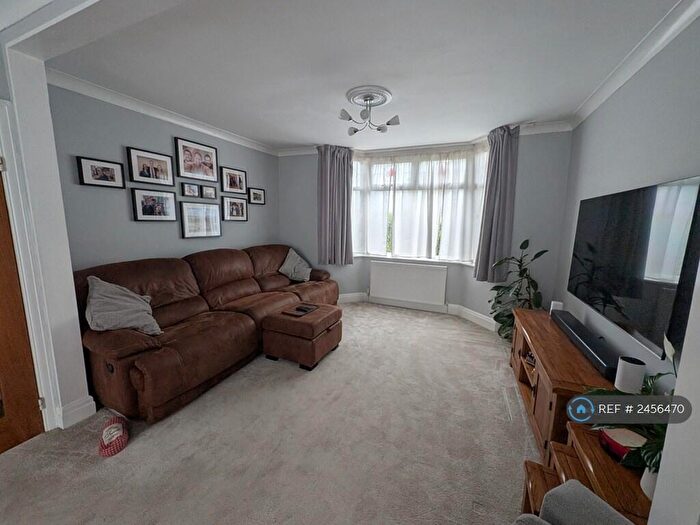 3 Bedroom End Of Terrace House To Rent In Burchells Avenue, Bristol, BS15
