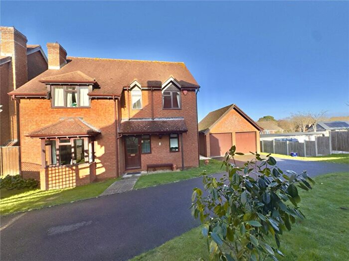 Detached House For Sale In Kivernell Place, Milford On Sea, Lymington, Hampshire, SO41