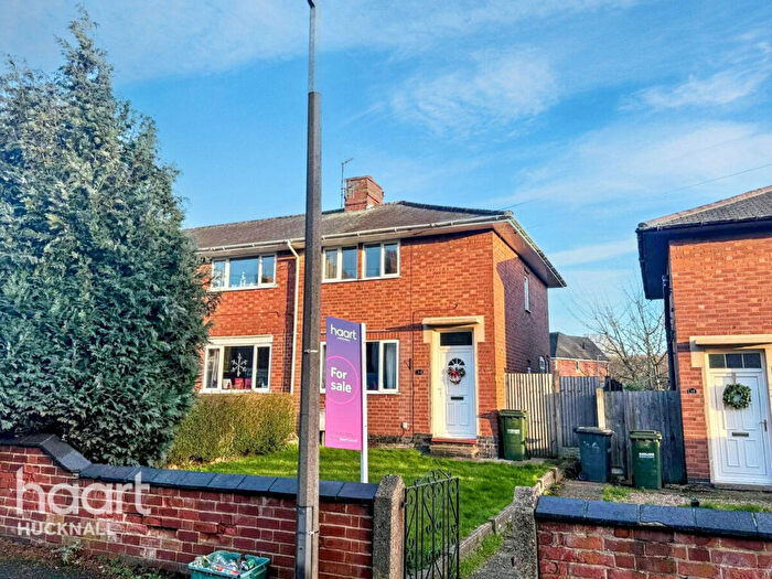 3 Bedroom Semi-Detached House For Sale In St Albans Road, Nottingham, NG6