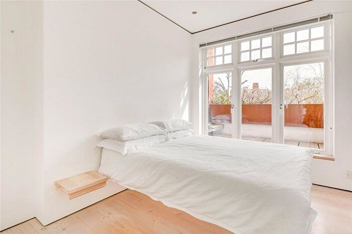 2 Bedroom Semi-Detached House For Sale In The Orchard, London, W4
