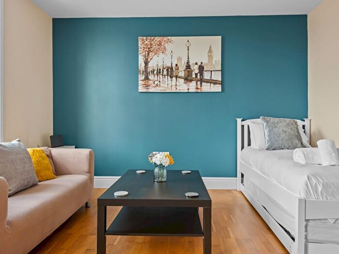 1 Bedroom Flat To Rent In City Of Canterbury, CT1