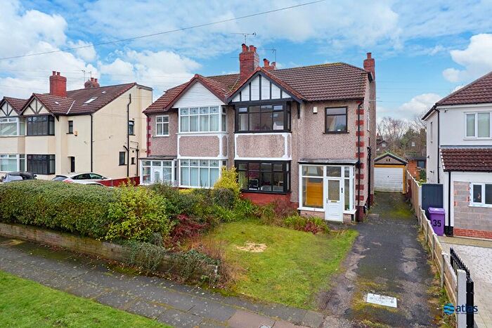 3 Bedroom Semi Detached House For Sale In Kingsmead Drive, Hunts Cross, L25