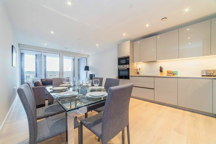 2 Bedroom Flat To Rent In Weymouth Building, Elephant Park, SE17