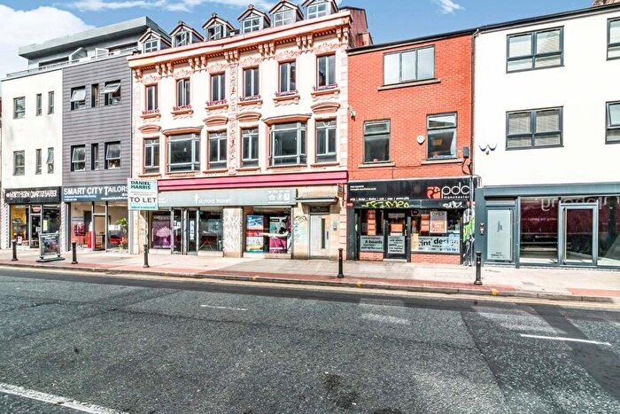 1 Bedroom Apartment To Rent In Oldham Street, Manchester, Greater Manchester, M4