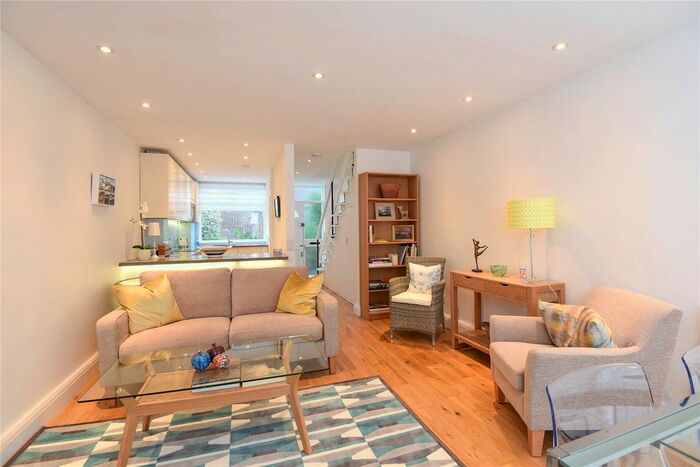 2 Bedroom Terraced House To Rent In Winchelsea Close, Putney, London, SW15