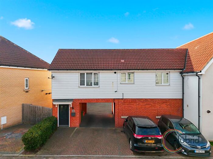 2 Bedroom Semi Detached House For Sale In Liddell Drive, Basildon, SS14