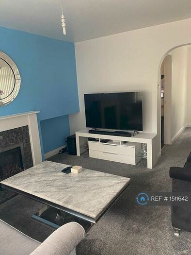 2 Bedroom End Of Terrace House To Rent In Featherbed Lane, Rugby, CV21