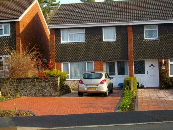 3 Bedroom Property To Rent In Mannings Road, Drybrook, GL17