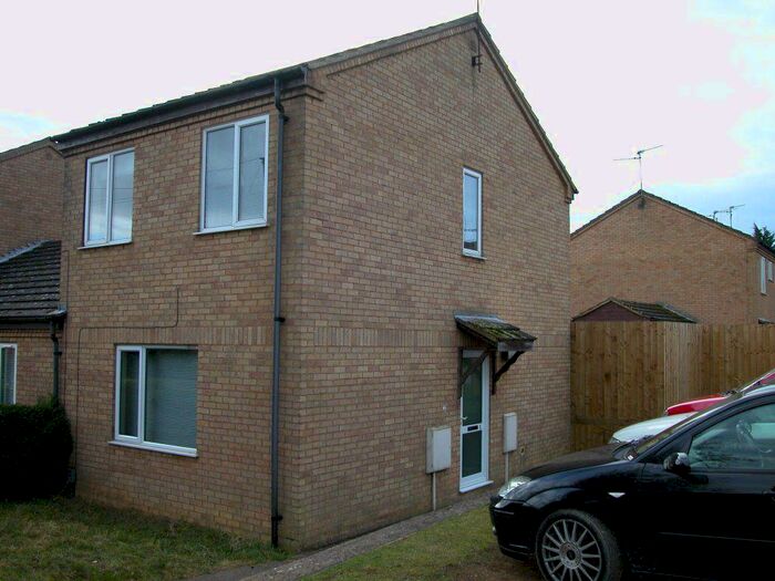 3 Bedroom House To Rent In Hawthorne Walk, Corby, NN17