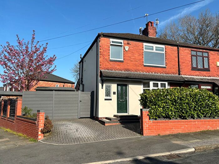 3 Bedroom Semi Detached House For Sale In Chapel Road, Swinton, M27