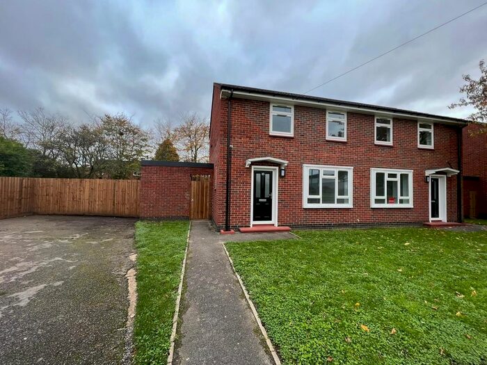 2 Bedroom Semi-Detached House To Rent In Cavalry Crescent, Hounslow, TW4